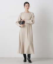 ヘムフレアクルミボタンスリーブワンピース