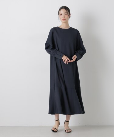 ヘムフレアクルミボタンスリーブワンピース