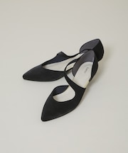 kaene／アシメストラップパンプス