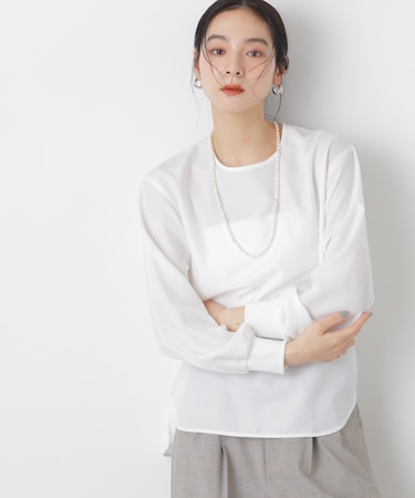 クルーネックイージーブラウス