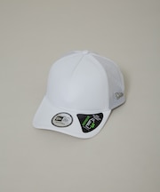 940 REPREVE メタルフラッグトラッカーキャップ