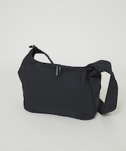 WEB限定／スクエアショルダーバッグ