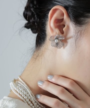 ビッグフラワーピアス