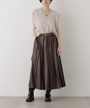 レザーライクワンサイドプリーツスカート