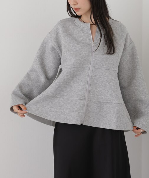 ダンボールカットフリルデザインジップジャケット