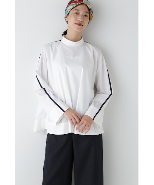 ◆タイプライターライン入ボリュームブラウス