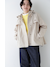 ベージュ