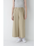 ベージュ