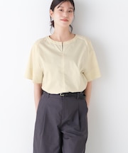 ◆ボックスシルエットキーネックブラウス