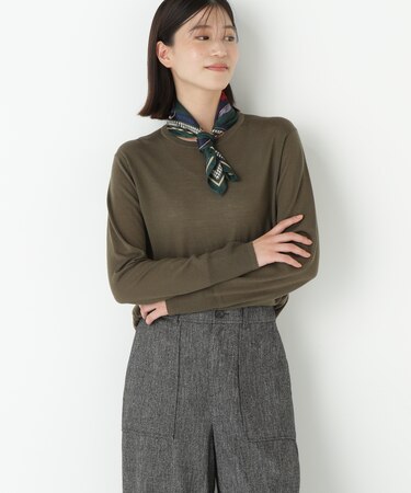 ◆クリアウールクルーネックニット