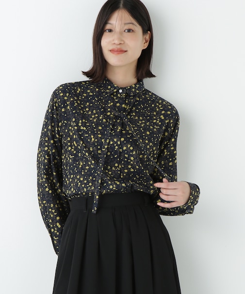 プチフラワープリントボウタイシャツブラウス