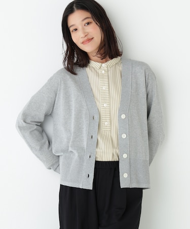 ◆アイレットＶネックカーディガン