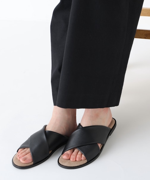 ◆ＣＯＲＳＯ　ＲＯＭＡ　９　クロスサンダル