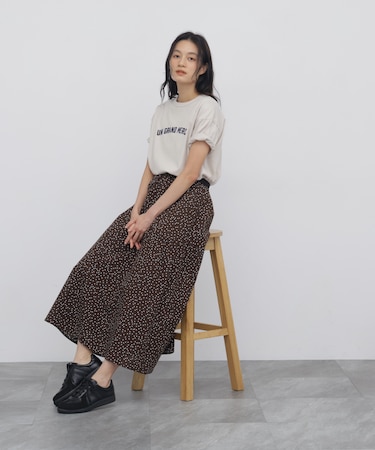 ◆フロッキープリントクルーネックTシャツ