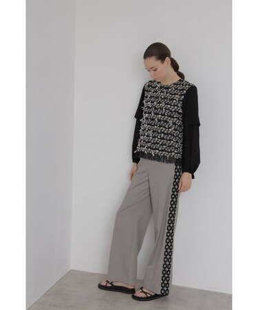 ジオメトリックストライプパンツ