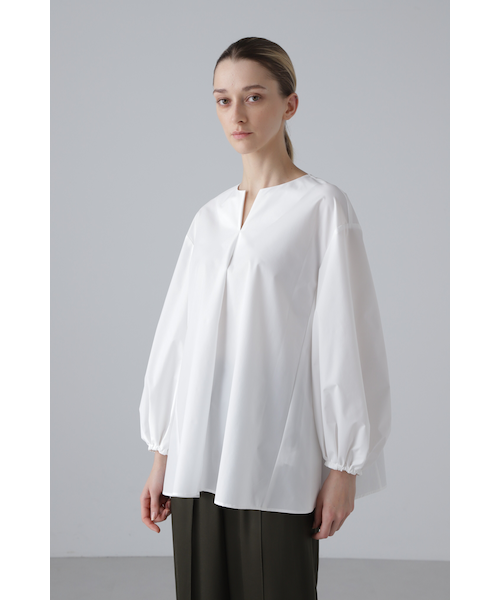 美品●アドーアADORE●ファンクショナルストレッチタックフレアブラウス ◇ファンクショナルストレッチタックフレアブラウス｜アドーアの通販