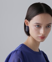 マドレーヌビジューピアス