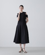 フォルムドニットワンピース