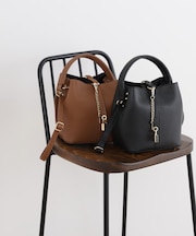 ［AULENTTI］ワンハンドル２ＷＡＹバッグ