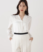 ◆チェーンネックレス付ブラウス