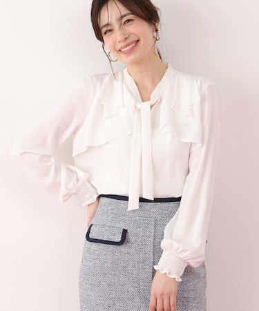 ラッフルボウタイブラウス