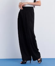 スラブ調ウエストタックパンツ