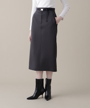 バックルベルトダンボールスカート