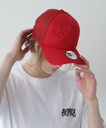 カーシブ ロゴ メッシュ キャップ ／ CURSIVE LOGO MESH CAP