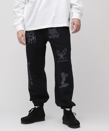 《WEB限定》STENCIL PRINT SWEAT PANTS ／ ステンシル プリント スウェットパンツ ／ AVIREX ／ アヴィレ