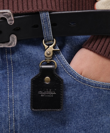 AVIREX KEY HOLDER EMBOSSED LEATHER ／ アヴィレックス キーホルダー エンボス レザー