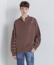 《直営店限定》BOTTLE NECK SLEEVE EMBROIDERY TOPS／ボトルネック