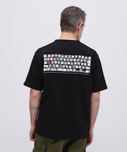《WEB限定》CAMO KEYBOARD T-SHIRT "AVIREX" ／ カモ キーボード 半袖Tシャツ ／ AVIREX ／