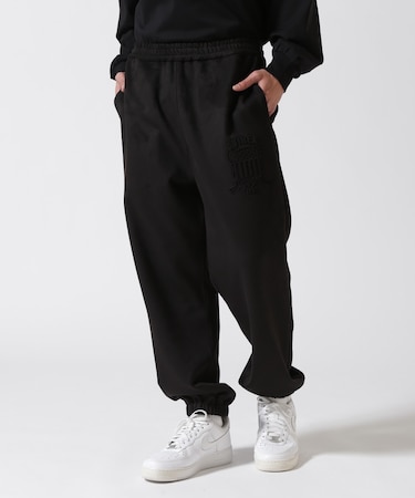《直営店限定》EMBOSS PANTS "EMBLEM" / エンボス パンツ エンブレム / AVIREX / アヴィレックス