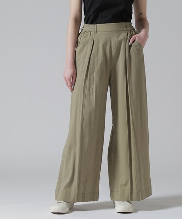 BOX PLEATS RELAX PANTS／ボックスプリーツ リラックスパンツ