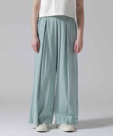 BOX PLEATS RELAX PANTS／ボックスプリーツ リラックスパンツ