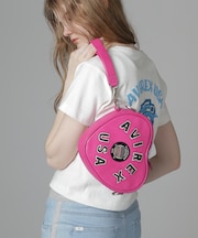 《直営店限定》VARSITY HEART CHAIN BAG／バーシティーハートチェーンバッグ