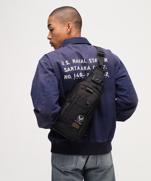 ＲＥＧＬＥＳＳ　ワンショルダー