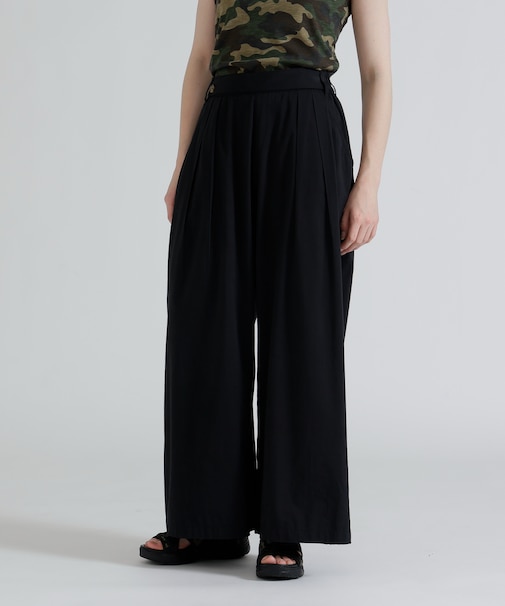 DESIGN BELT TUCK DETAIL PANTS