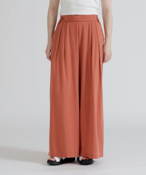 DESIGN BELT TUCK DETAIL PANTS