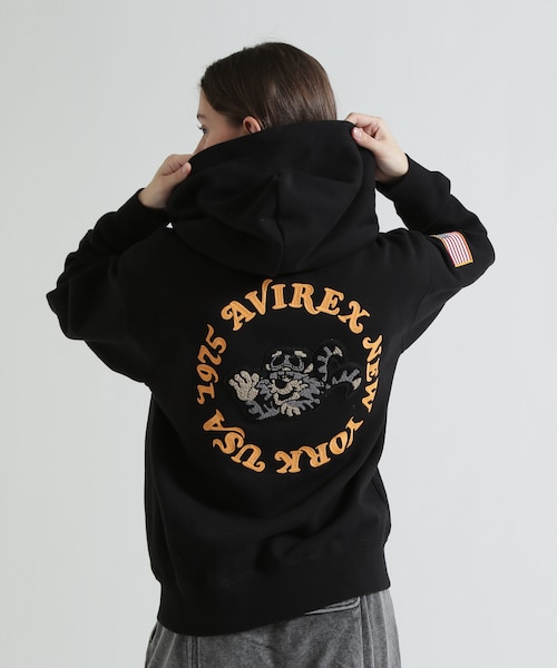 取扱店限定アイテム》LEOPARD VARSITY LOGO PARKA｜アヴィレックスの