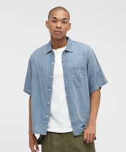 WIND THROUGH DENIM S／S SHIRTS