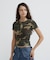 《WEB限定／DAILY／デイリー／WOMAN》RIB CAMO S／S HENLEY NECK T-SHIRT