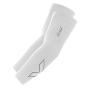 ツー・タイムズ・ユー(2XU)フレックスラン コンプレッション アームスリーブ UA4009A-WHT/GRY
