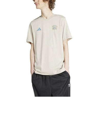 アディダス（adidas）Wiesn サッカー グラフィック半袖Tシャツ JTL78-IW0189
