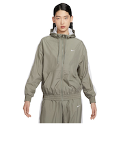 ナイキ（NIKE）スポーツウェア クラシック ウーブン フーデッドジャケット FV6299-320