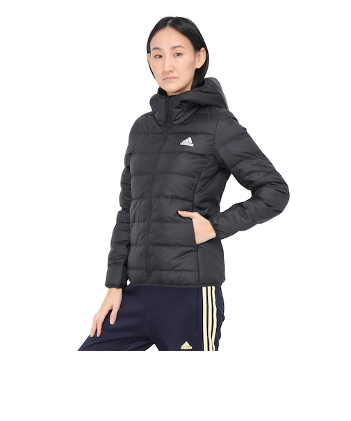 アディダス（adidas）エッセンシャルズ ライトダウン フード付きジャケット DKG24-HZ5724