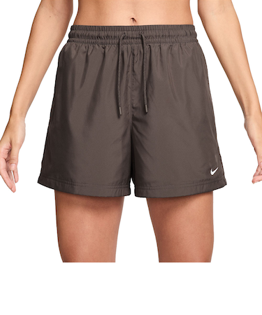 ナイキ（NIKE）スポーツウェア クラシック ウーブン ミッドライズ ショートパンツ FV7558-004