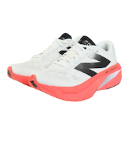 ニューバランス（new balance）ランニングシューズ トレーニングシューズ フューエルセル トレーナー v3 ホワイト オレンジ MRCXY4 D