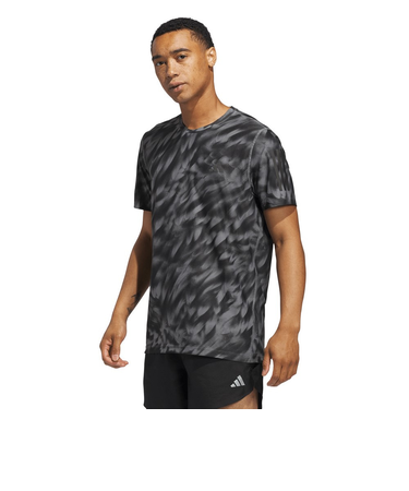 アディダス（adidas）オウン ザ ラン 総柄プリント 半袖Tシャツ TX758-JZ5476