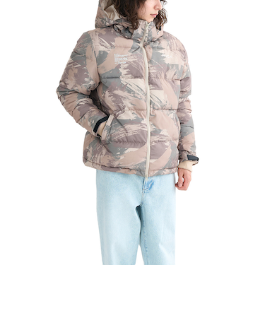 ルーカ（RVCA）バックプリント パファー ジャケット BF042760 KHC